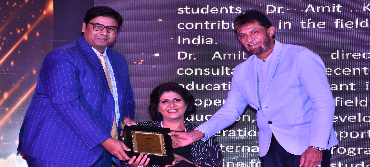 Dr.Amit Kamle Conferred As The Business Icon Of The Year