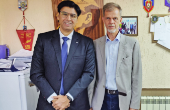 Dr.Amit Kamle meets the Dean of Volgograd State Medical University