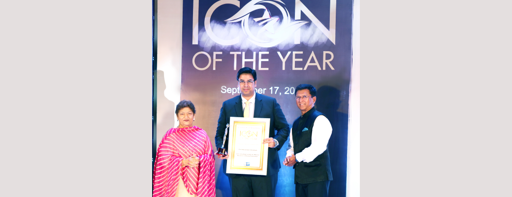 Dr. Amit Kamle Honoured As Icon Of The Year 2017 | AKEC